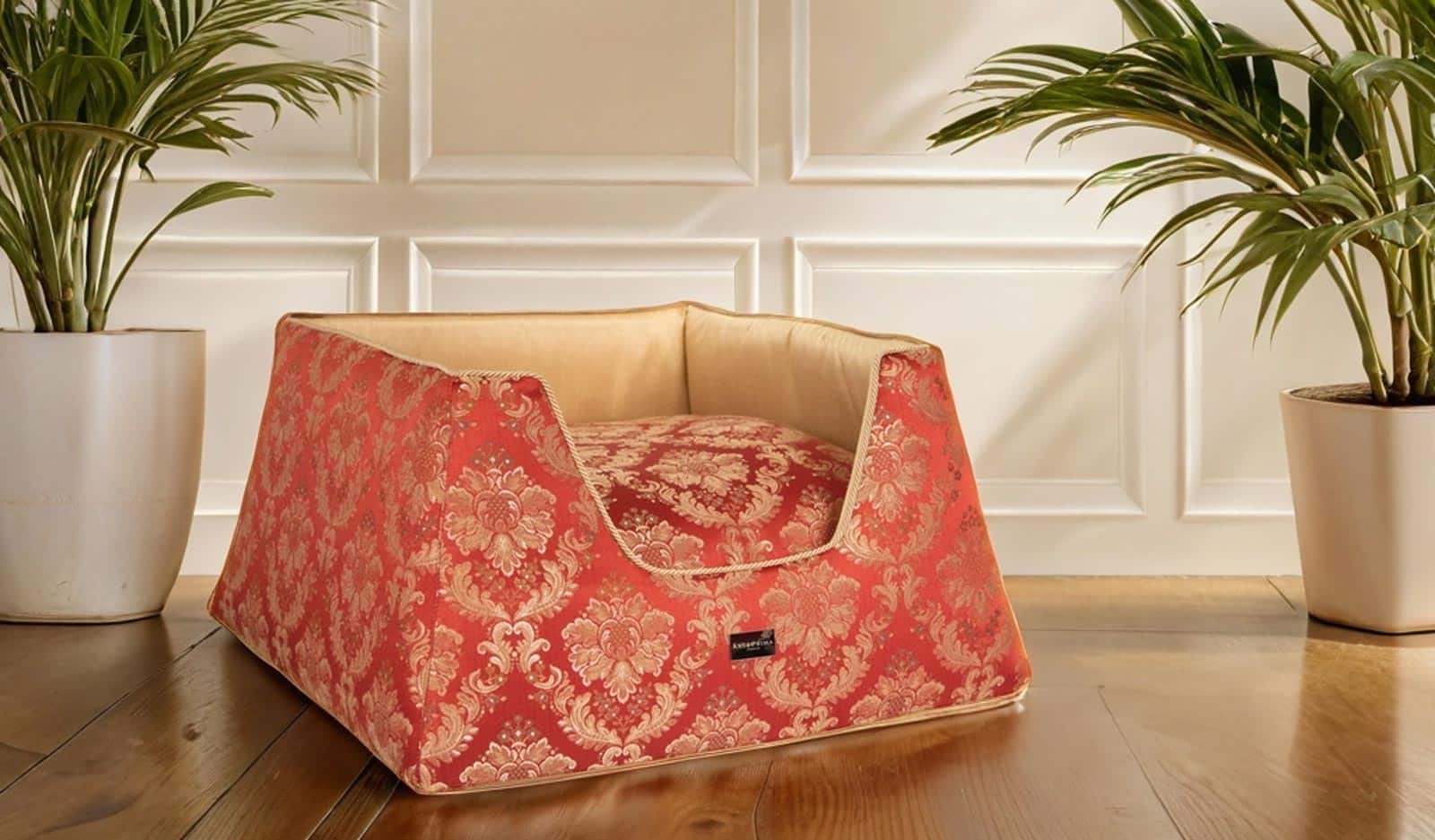 Venezia Red Damask Dogbed anteprima venetian dogbed