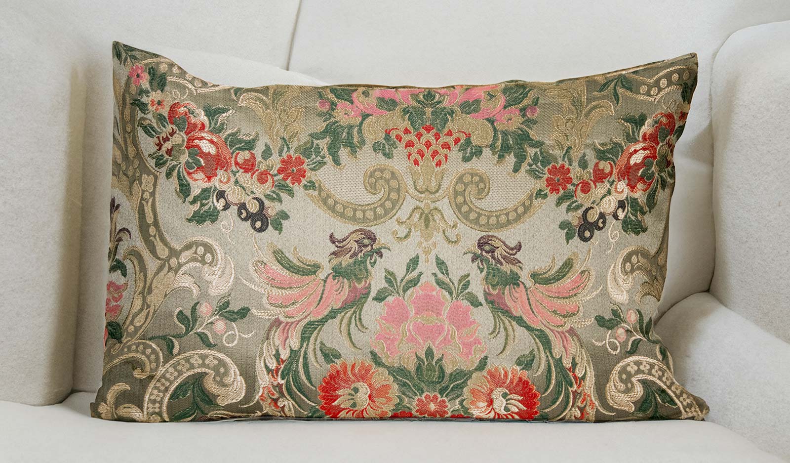 anteprima venetian premium dog bed roma olive damask italy cushion