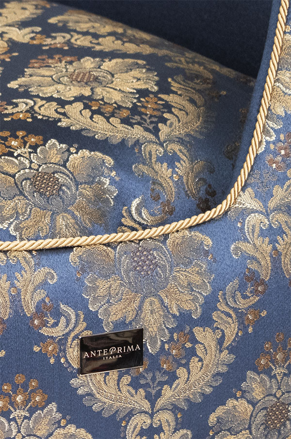 Venezia Blue Damask Dogbed anteprima venetian dogbed